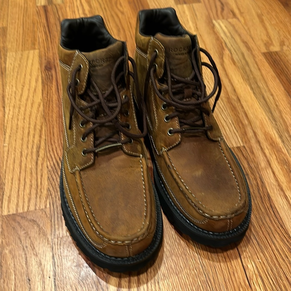 Rockport boots Men’s 10.5